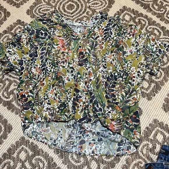 Women’s size small bundle with pants size 4 - Picture 5 of 12